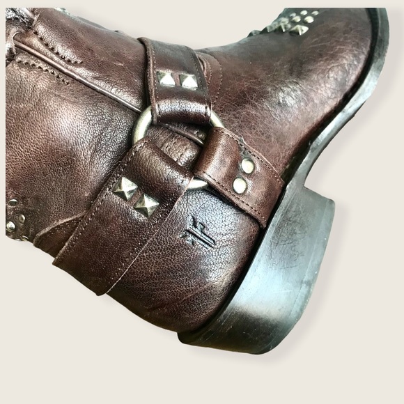 Frye Billy Biker Studded Brown Leather Harness Vintage Festival Moto Ankle Boots - Picture 7 of 9